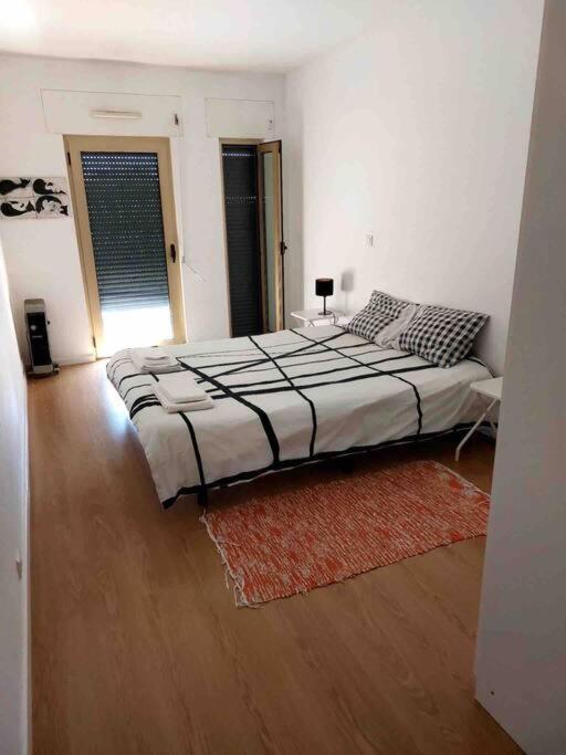 Modern And Spacious Apartment In Lisboa Exterior photo